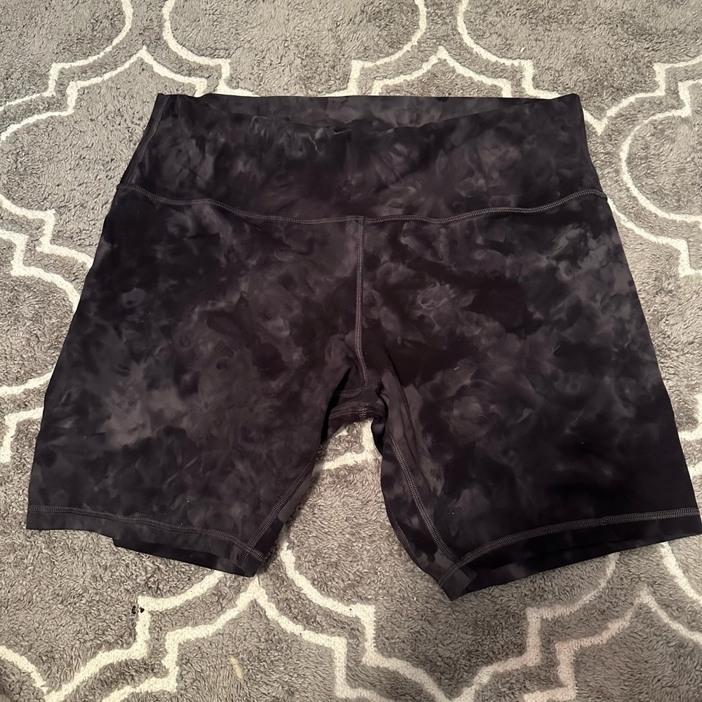 Lululemon bike shorts